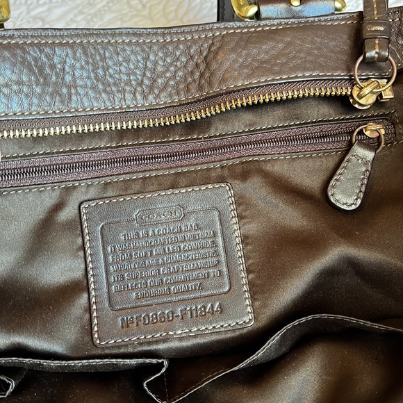 Coach Purse-Medium Size … Leather - Picture 6 of 11